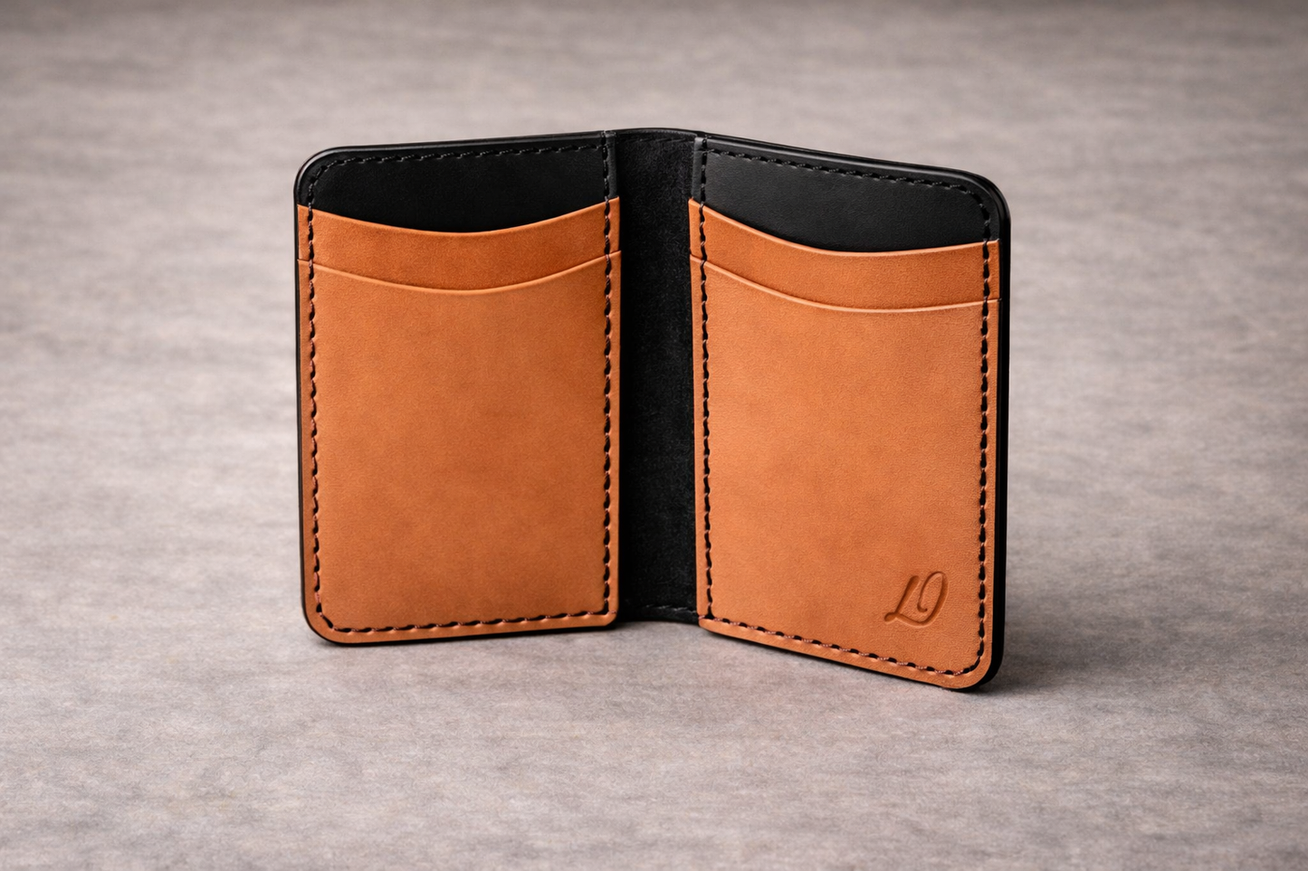 No. 02 Vertical Billfold