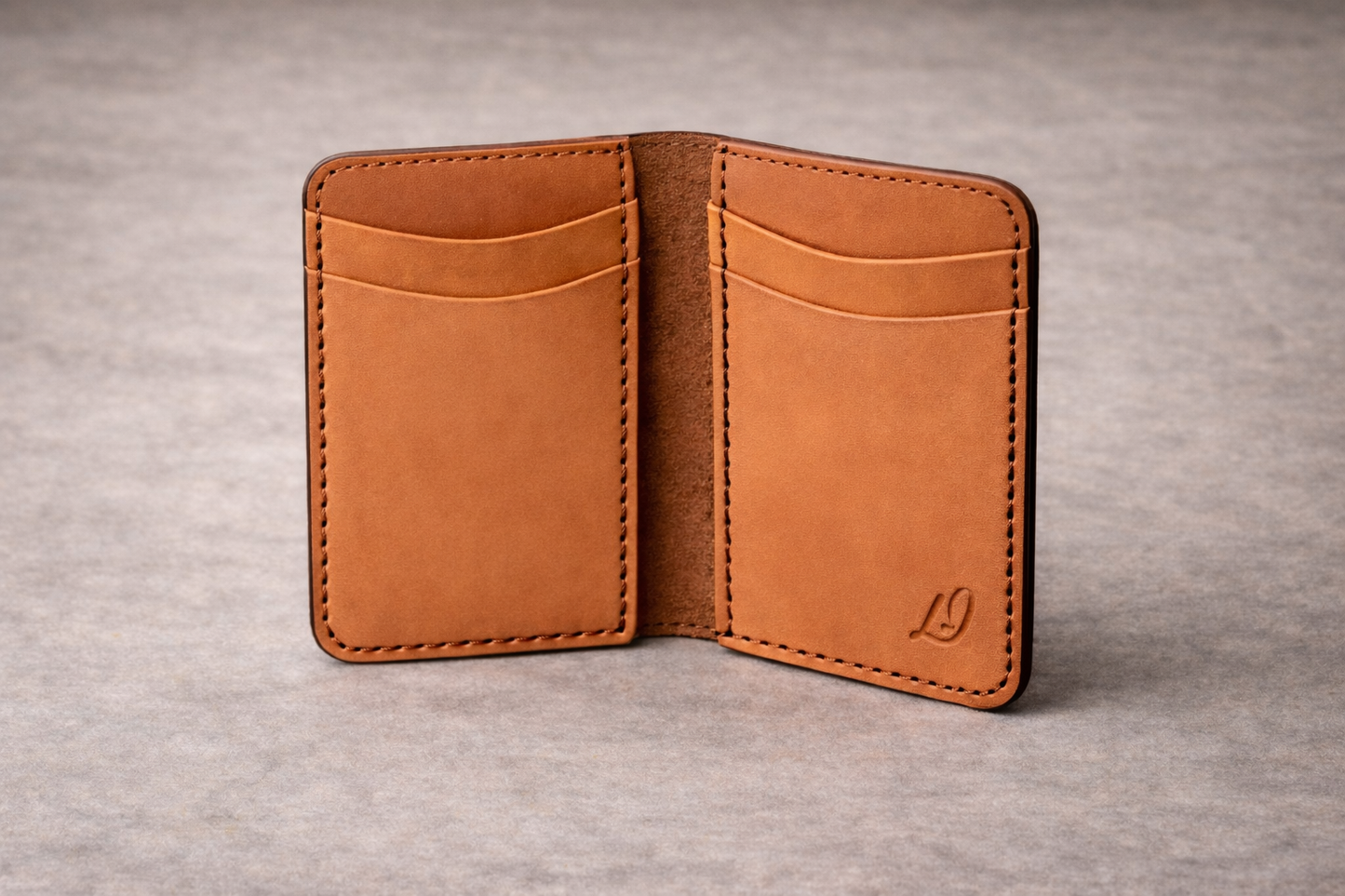 No. 02 Vertical Billfold
