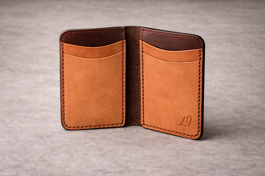 No. 02 Vertical Billfold